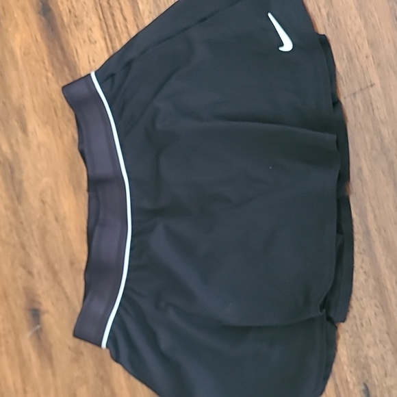 Nike Dresses & Skirts - Nike golf-pickelball skort Size Med